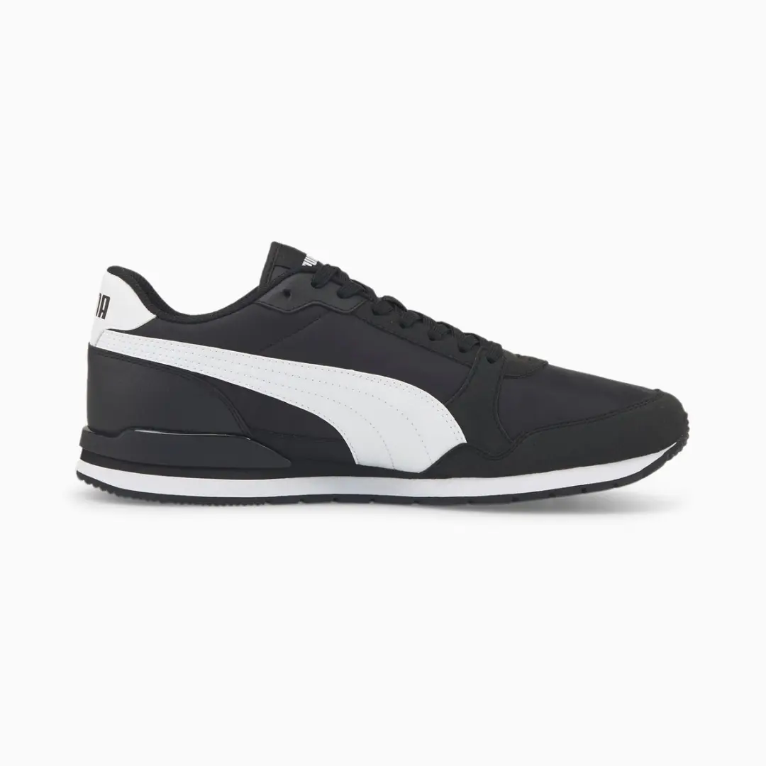 PUMA Low ST Runner v3 384857 Sportschoen - 36 - Zwart/Wit
