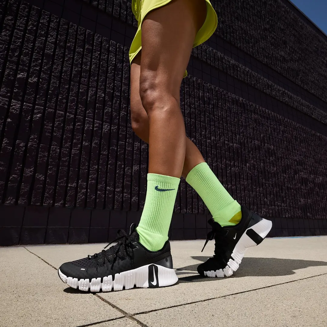 Nike Free Metcon 5 Dames Sneakers - 38 - Zwart