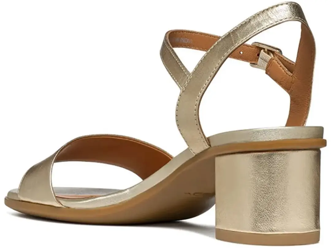 Geox Aurely 50 Dames Sandalen - Maat 39 - Licht goud