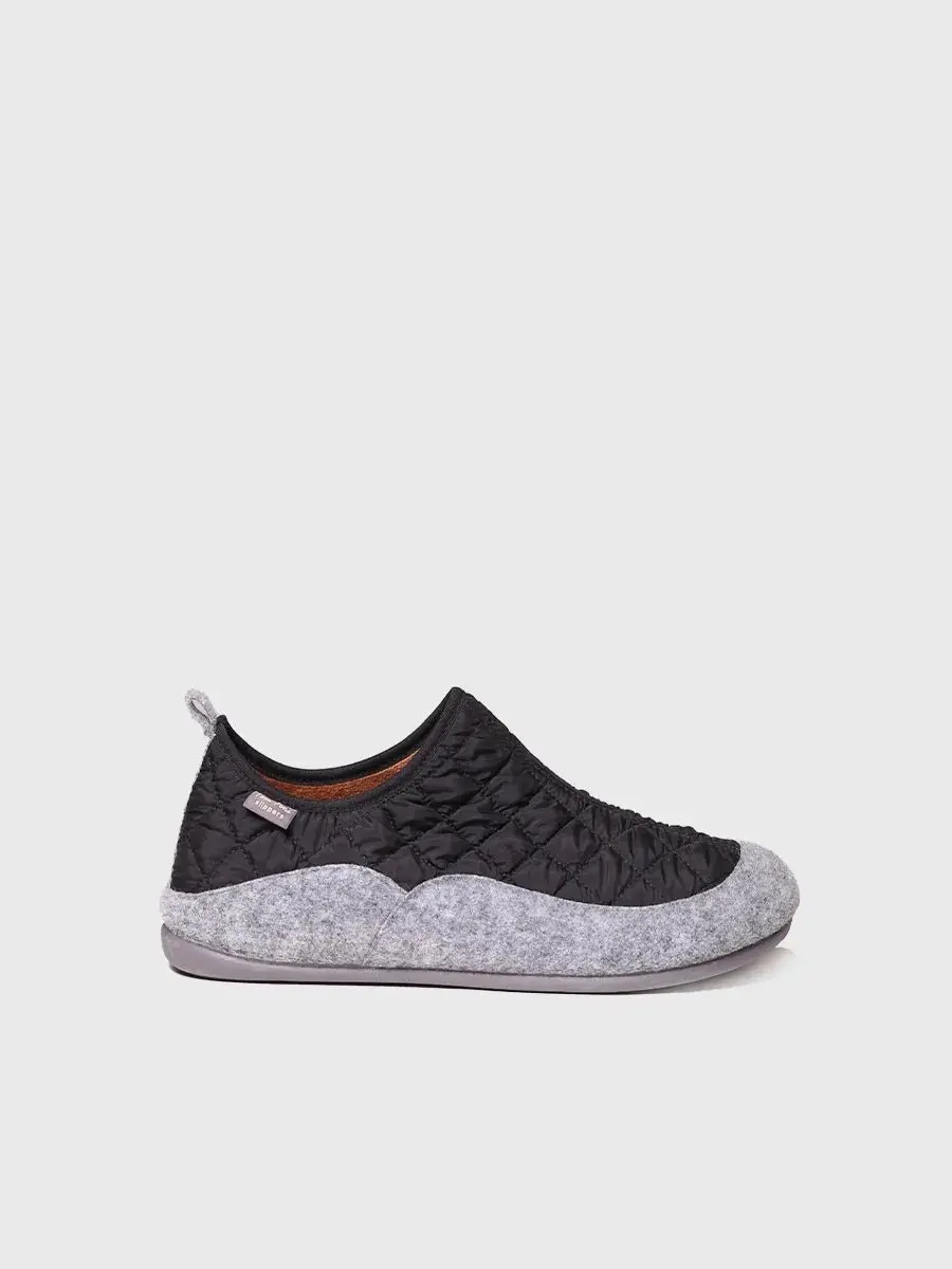Herenslippers van vilt en gewatteerde stof
