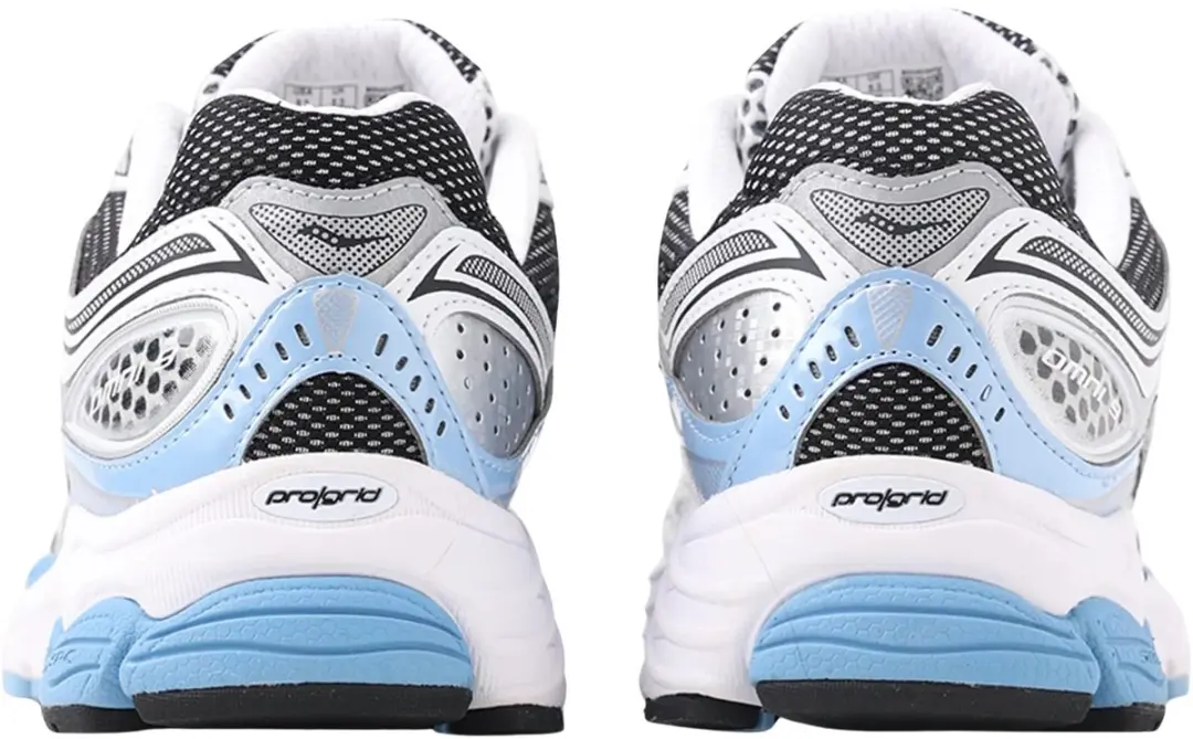 Saucony Progrid Omni 9 Sneakers Lichtblauw - 37