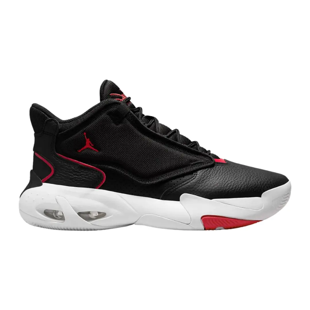 Nike Air Jordan Max Aura 4 Black University Red (Maat 45,5 / US 11,5)