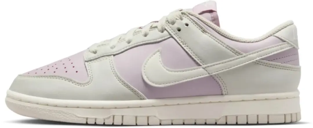 Nike Dunk Low 'Platinum Violet' (W) maat 42.