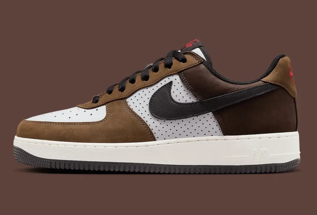 NIKE AIR FORCE1 LOW RETRO SNEAKER MAAT 38.5