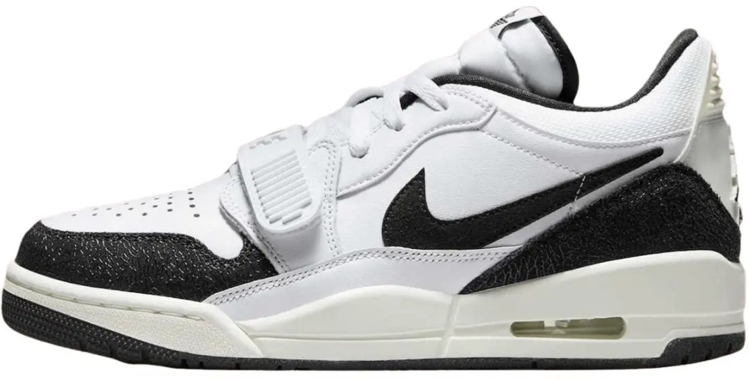 "Nike Air Jordan Legacy 312 Low (W) ""Panda"" Maat 44.5