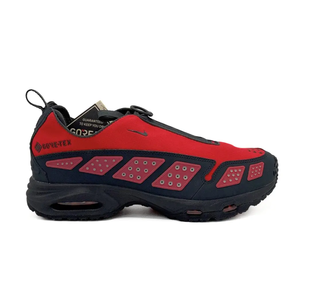 Nike Nike Air Max SNDR GoreTex WMNS (Hyper Crimson)