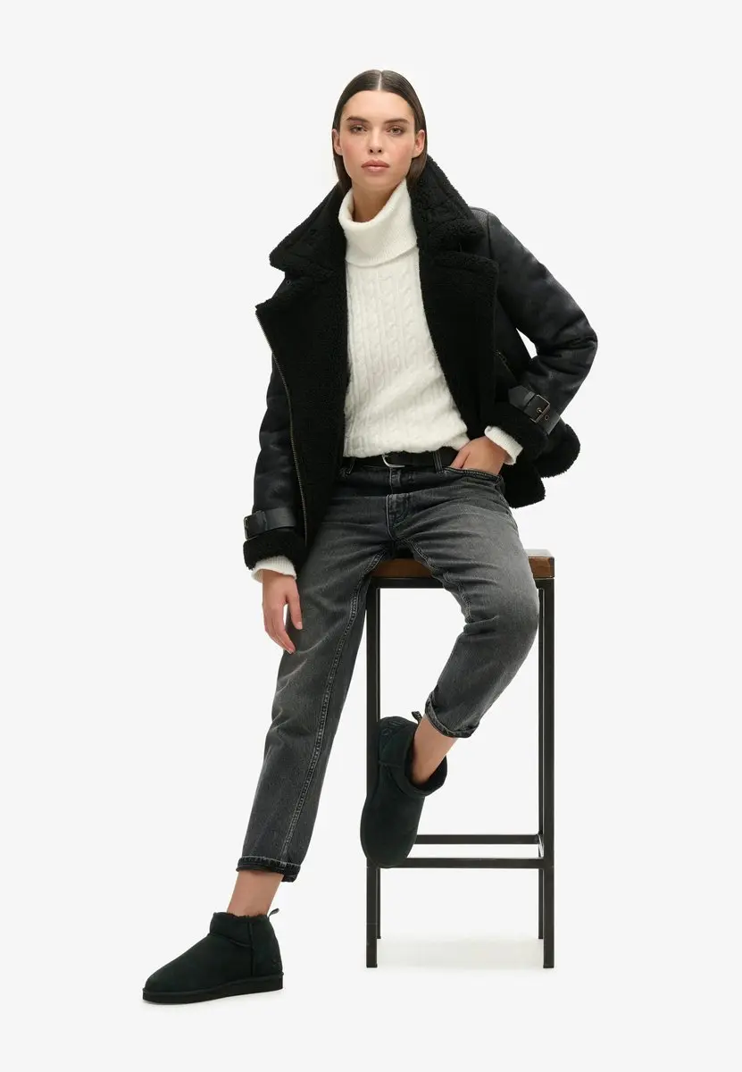 Superdry Suède Sherpa Minilaarzen WF210080A - Dames - afbeelding 6 van 6