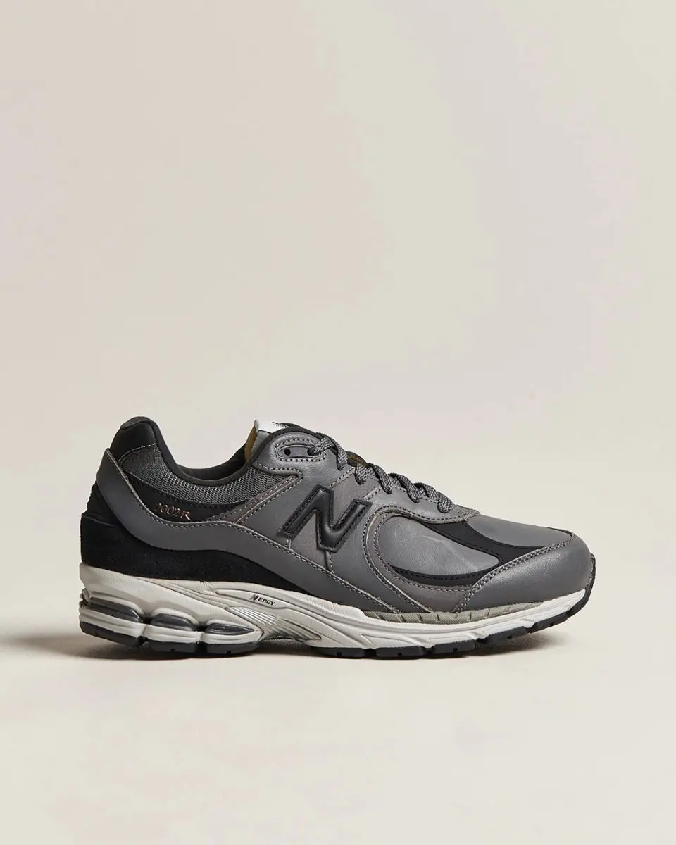 New Balance 2002R