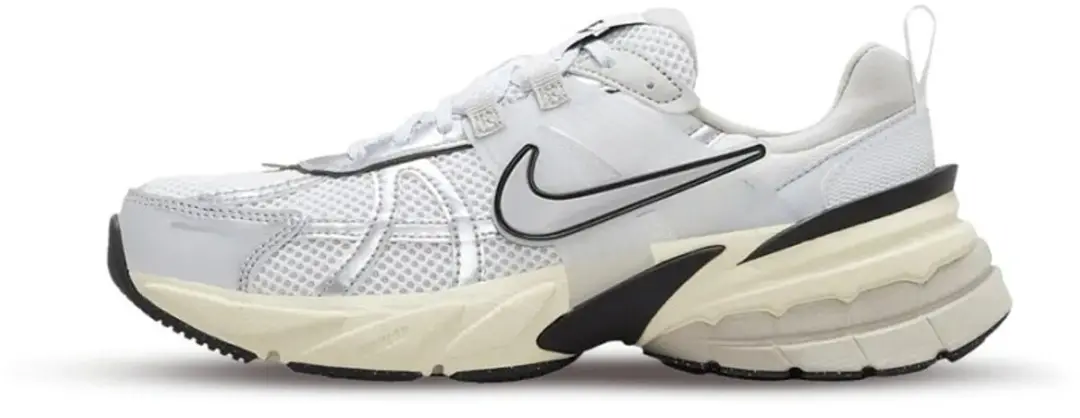 SNEAKERS 38