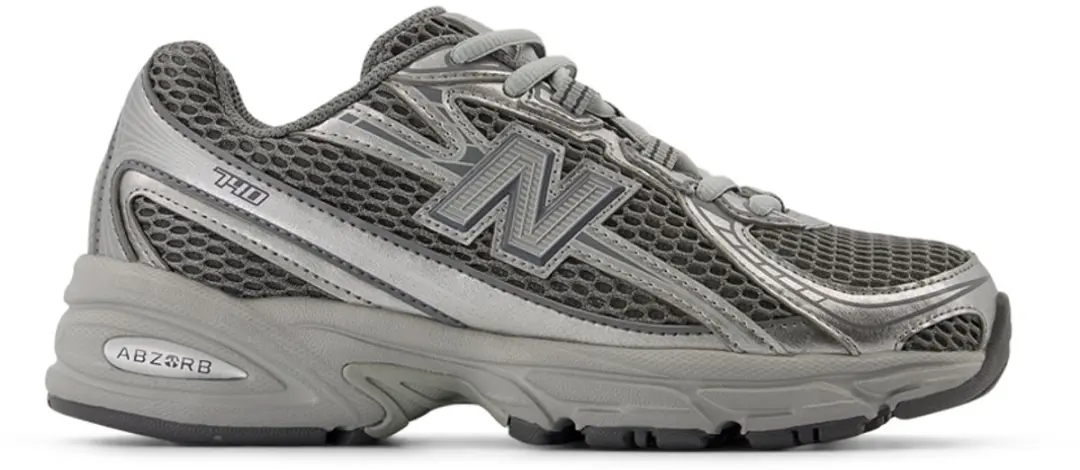 New Balance 740