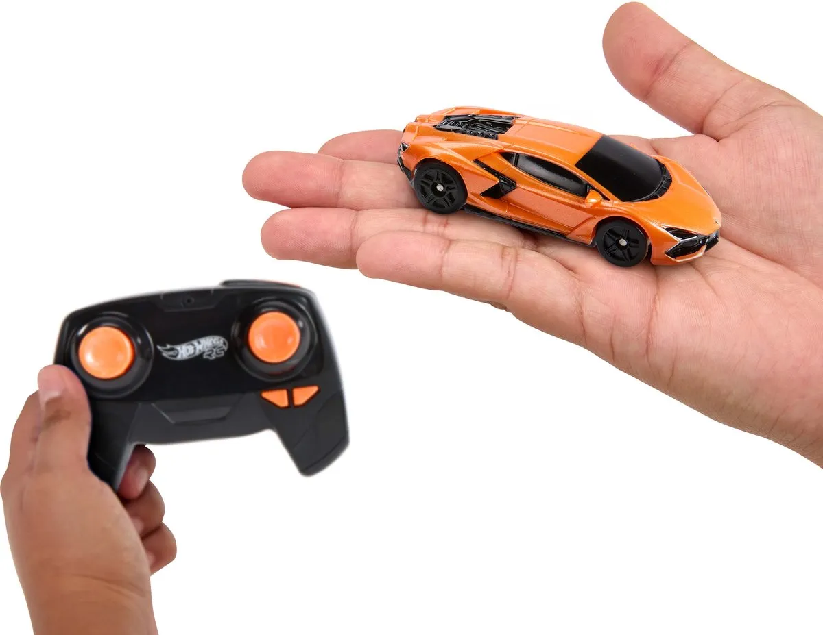 Hot Wheels Lamborghini Revuelto HWW55 RC Auto
