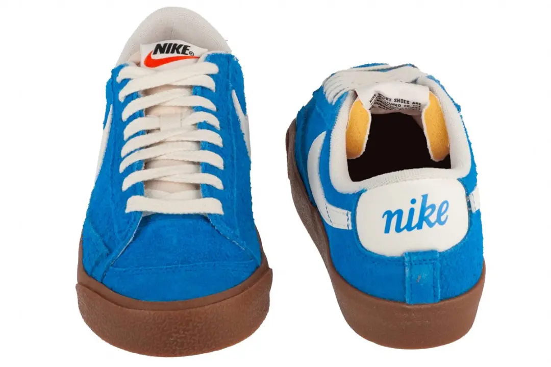 Nike W Blazer Low 77 FQ8060-400 Sneakers - Blauw