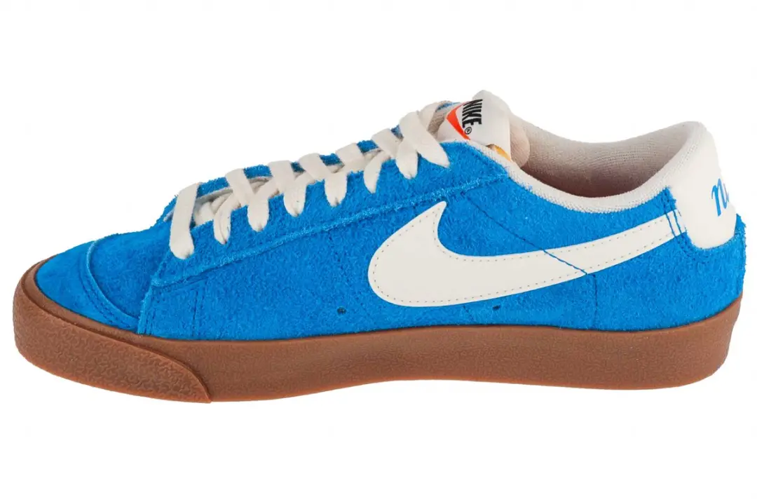 Nike W Blazer Low 77 FQ8060-400 Sneakers - Blauw