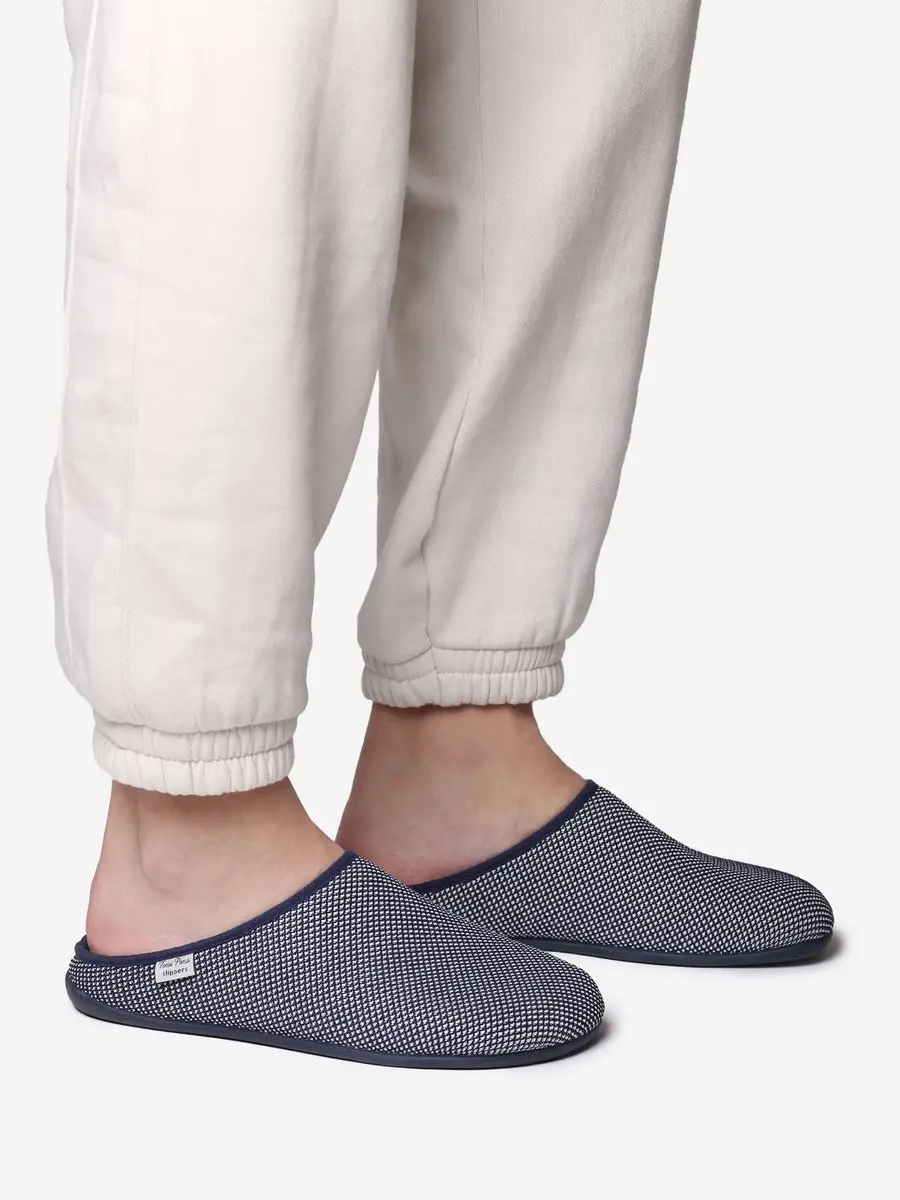 Herenpantoffel in klompstijl met mesh
