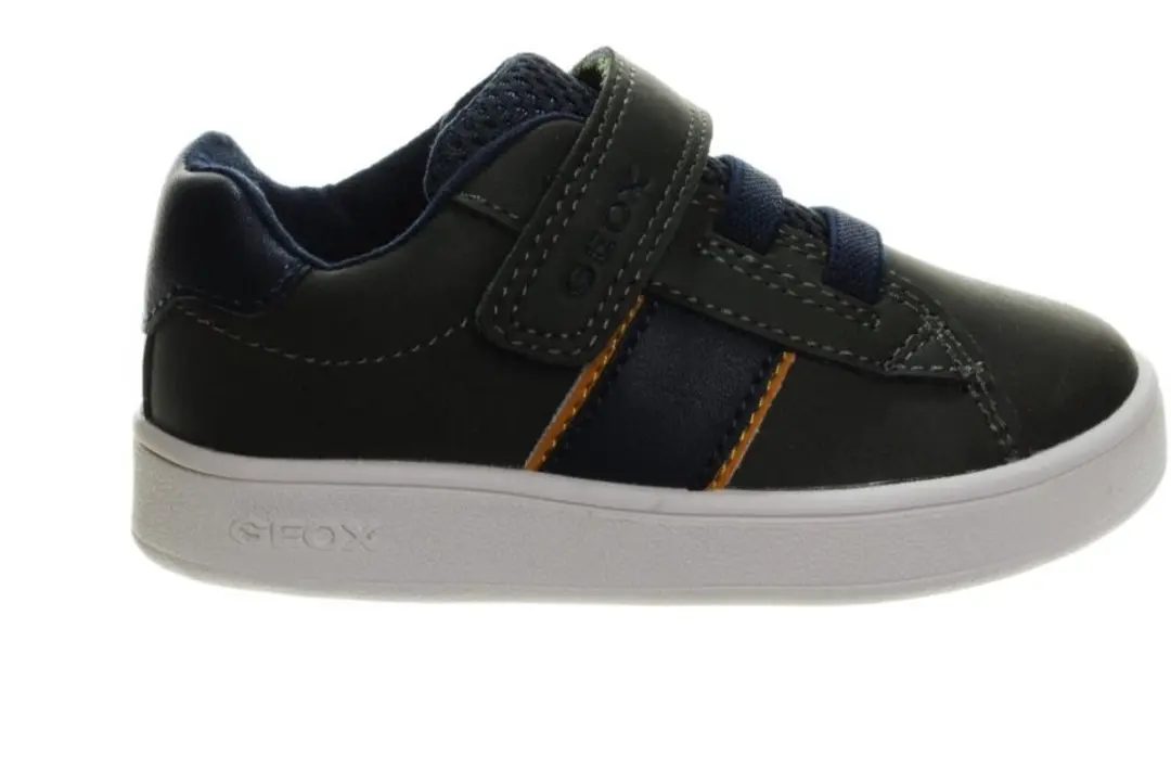 Khaki Schoenen Geox Kids maat 21