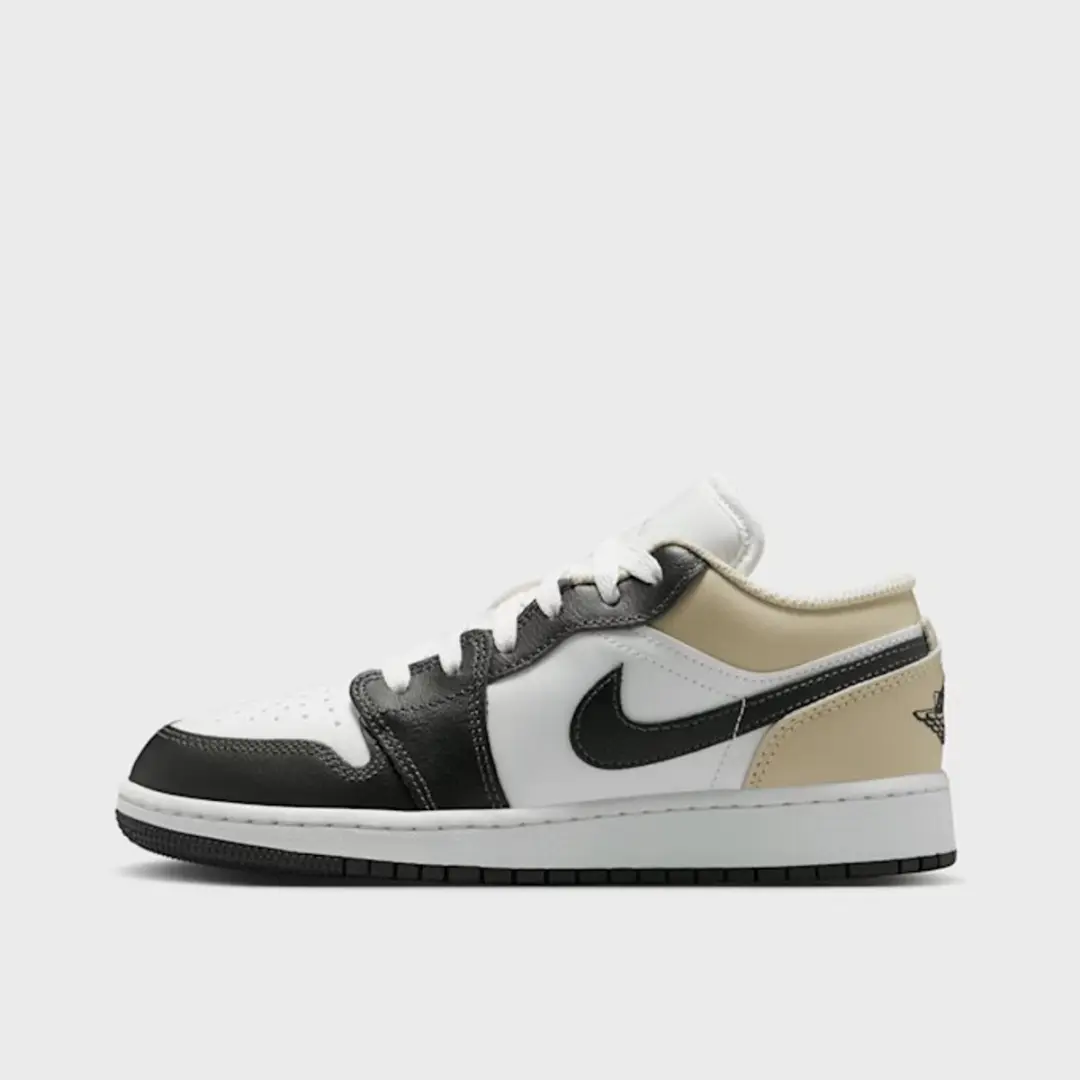 Nike Jordan 1 Low Maat 40