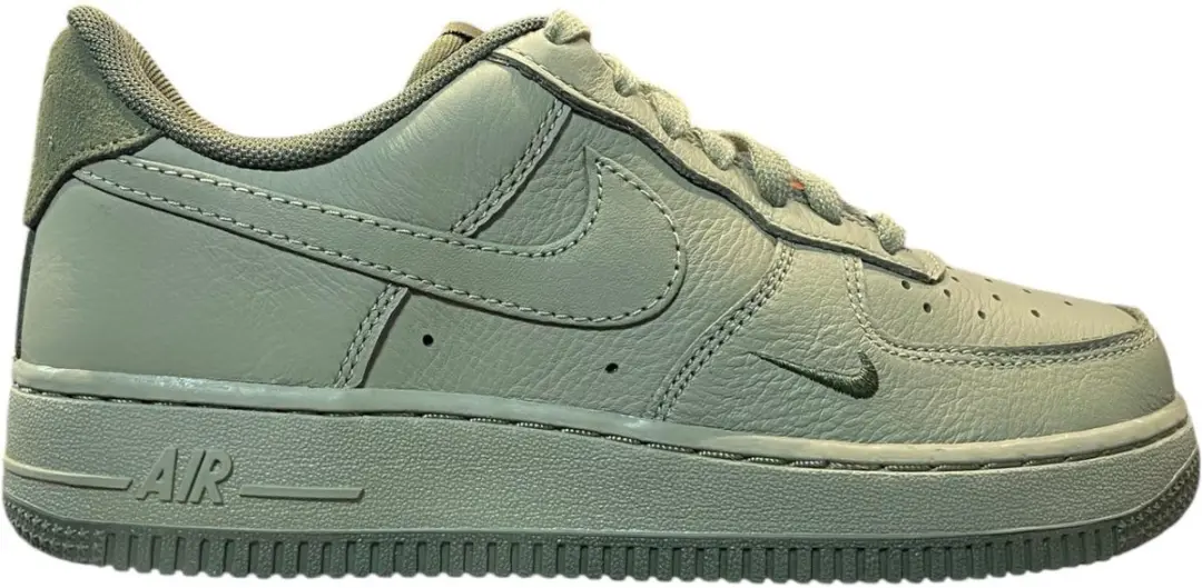 Nike Nike Air Force 1 '07 LV8
