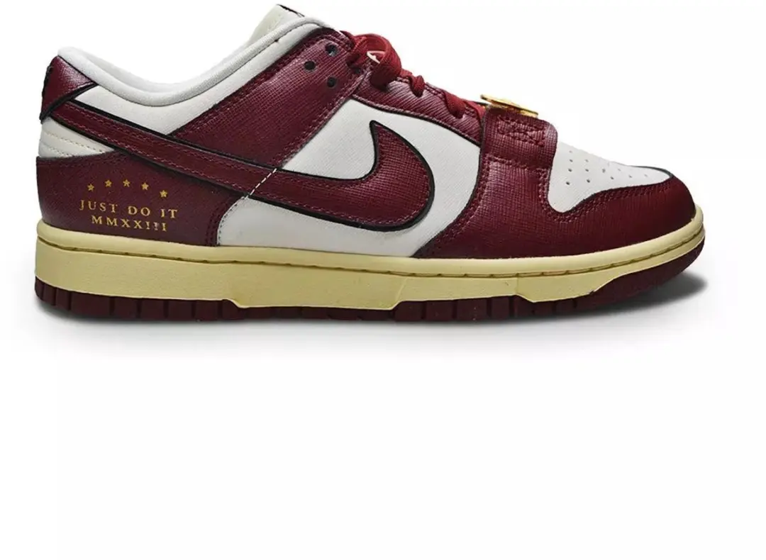 Nike Dunk Low SE