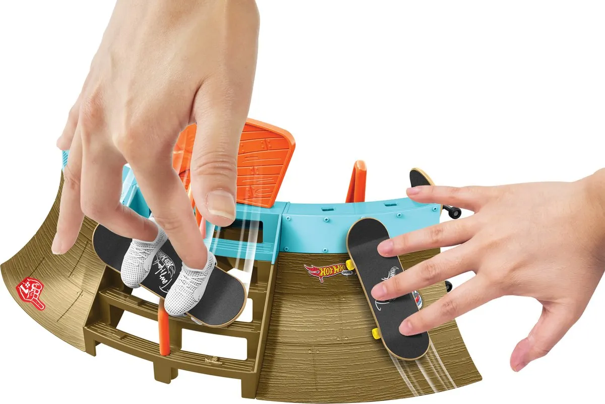 Hot Wheels Skate Stadion HPG34 - Multikleur
