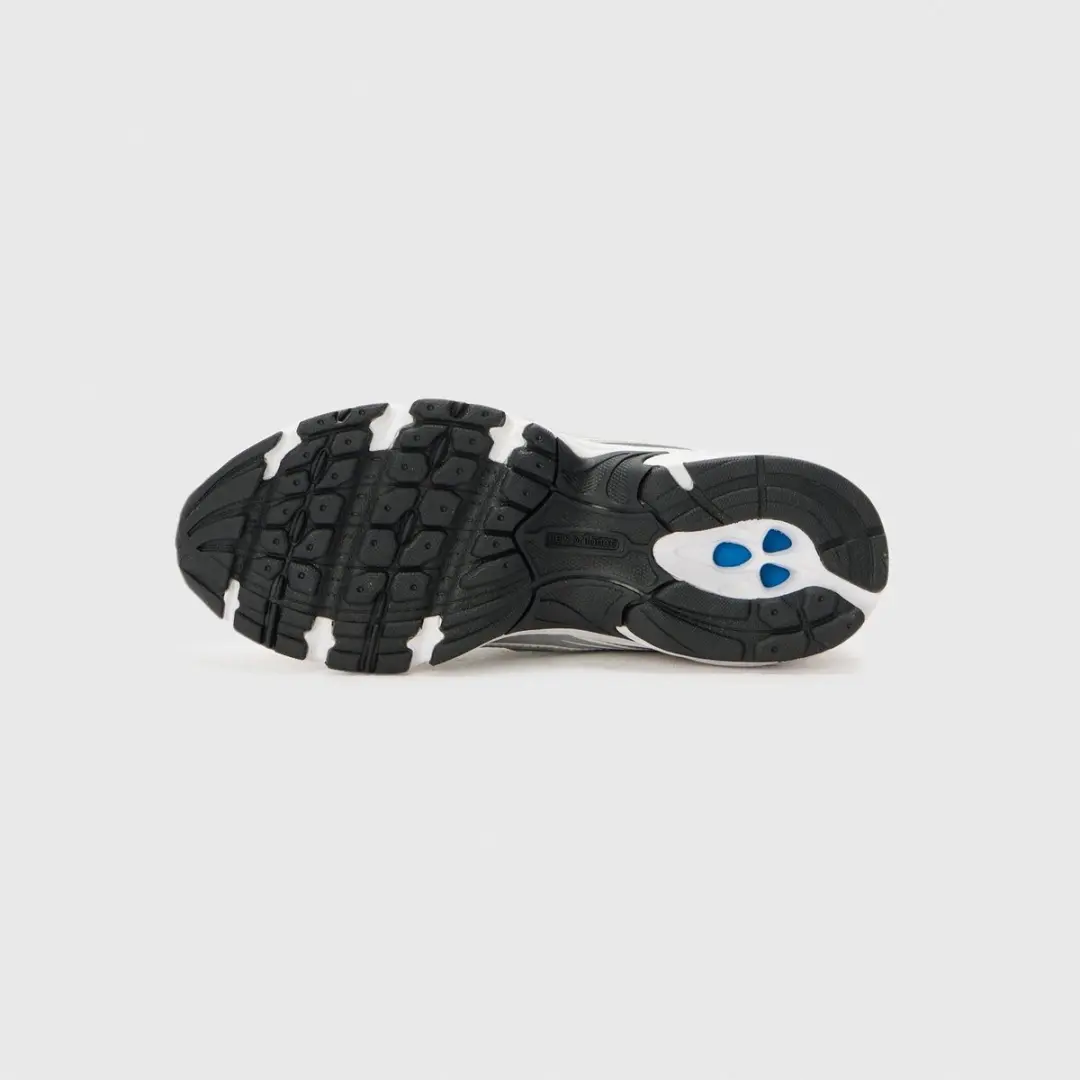 New Balance 740 GS - Maat 35.5 - Zilver/Wit - afbeelding 6 van 6