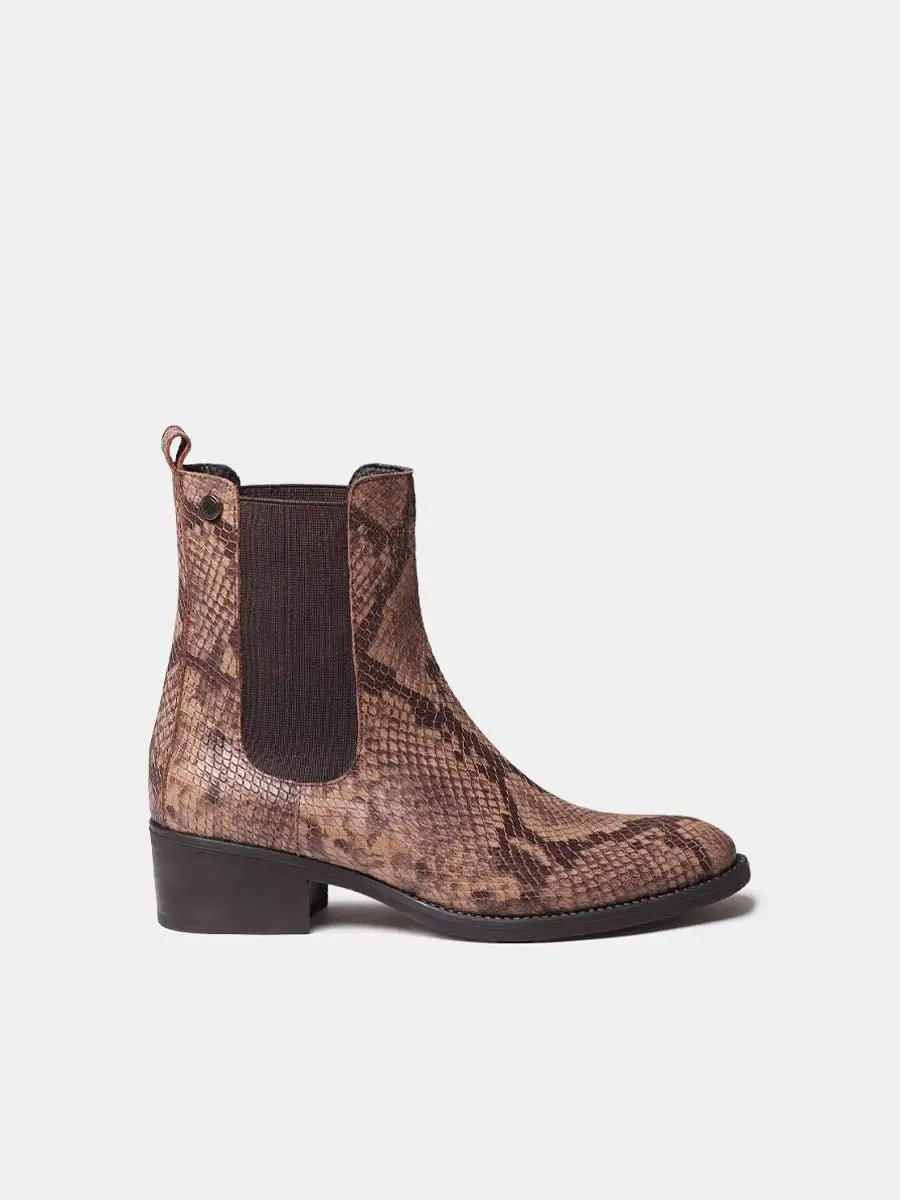 Dames enkellaarsjes van leer met slangenprint en elastische details