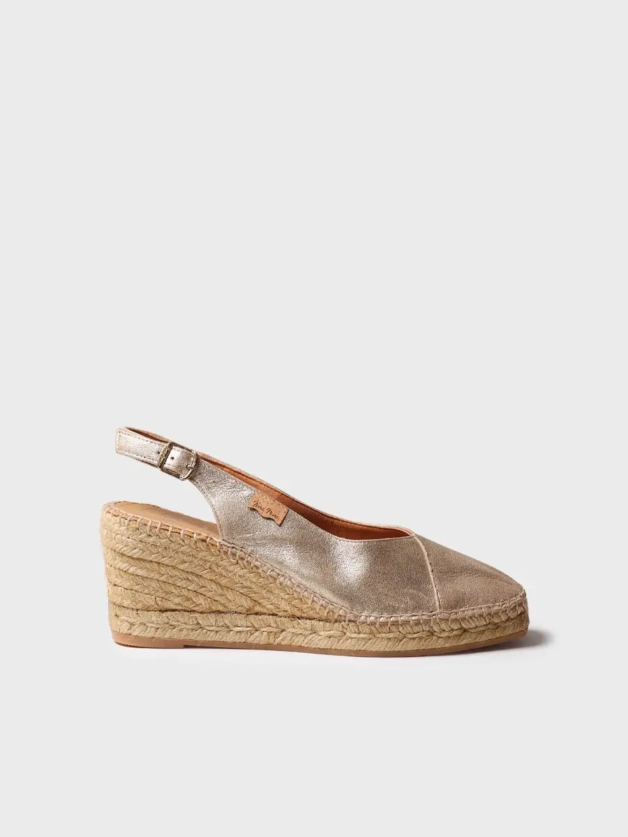 Dames espadrilles met gesloten neus en leren sleehak