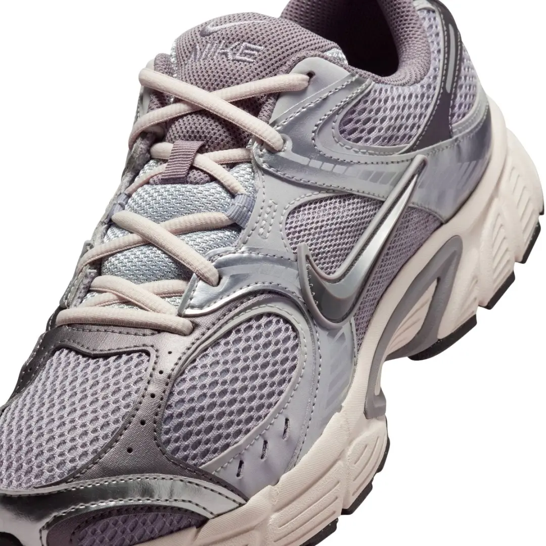 Nike V5 HJ5228-003 Sneakers - Grijs