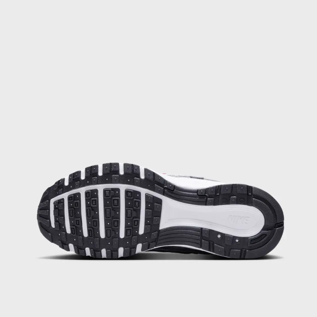 Nike P-6000 Sneakers - Maat 38 - Metallic Silver/Red - afbeelding 5 van 6