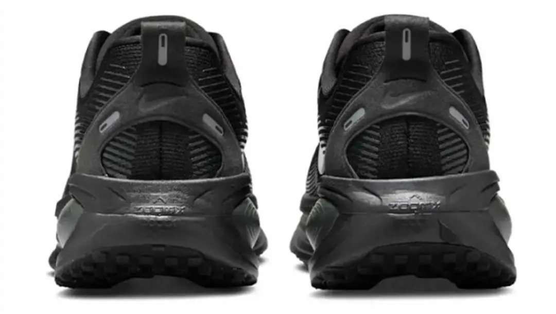 Nike Vomero 18 - Maat 49.5 - Black/Dark Smoke Grey