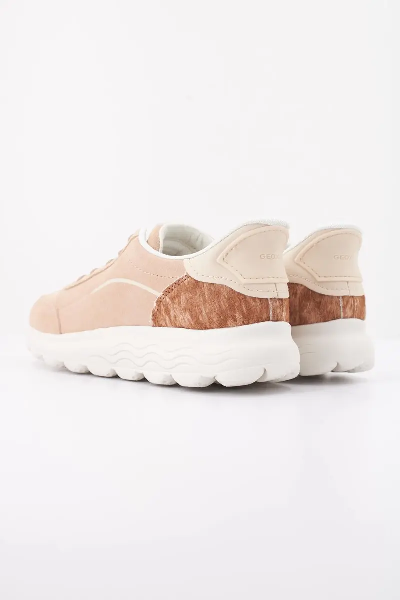 GEOX D657MA 022NF Beige 39 EU