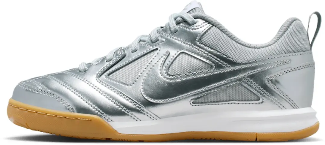 Nike Gato LV8