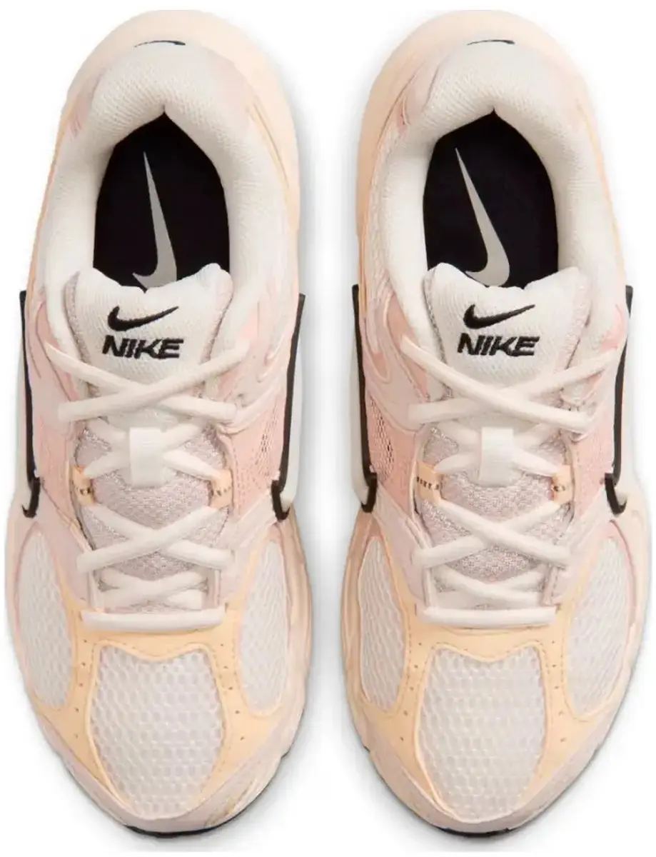 Nike V5 RNR Sneakers - Maat 38.5 - Chalk/Silt Red/Arctic Orange - afbeelding 3 van 5