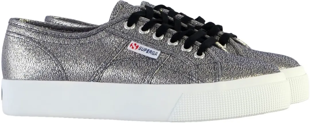Sneakers met veters