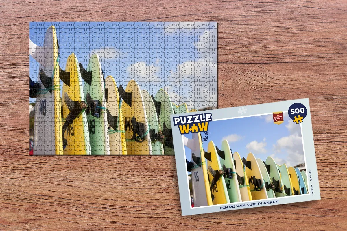PuzzleWow Legpuzzel Een rij van surfplanken 500 Stuks - Multicolor