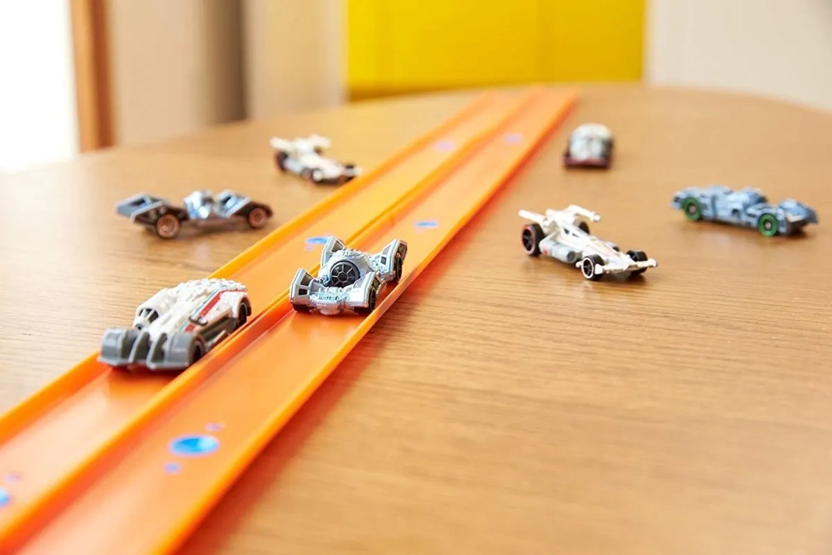 Hot Wheels Star Wars The Ghost Ruimtevaartuig - Goud/Zilver