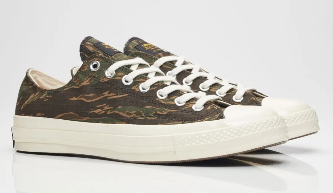 Converse Chuck 70 OX 158433C Army Print Maat UK12