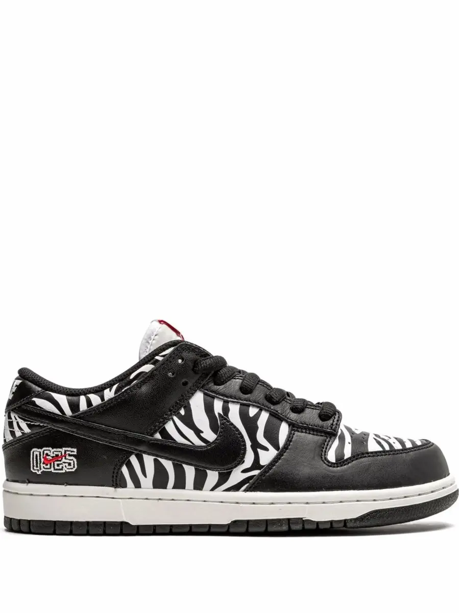Nike SB Dunk Low OG QS "Quartersnacks Zebra" maat 44.5