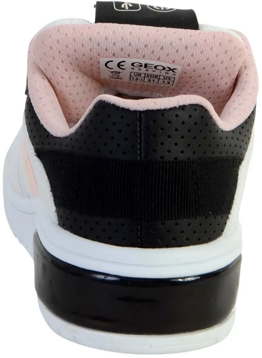 J Xled G. A sneakers