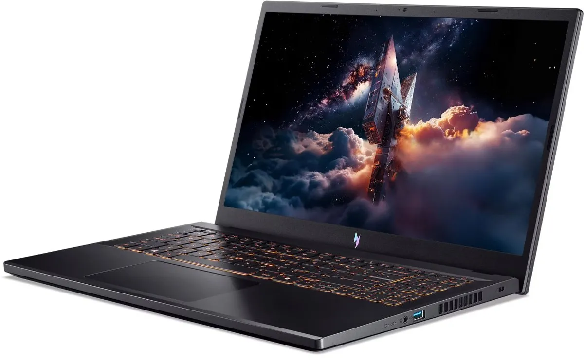 Acer Nitro V 15 ANV15-52-92FH Gaming Laptop - 15.6" - i9 RTX 5050 - 16GB/512GB