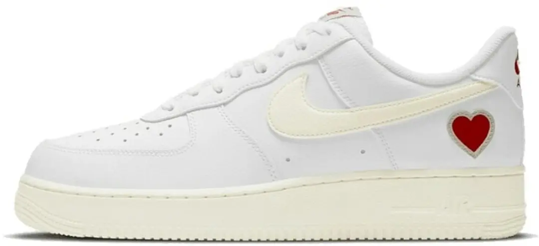 Nike air force 1 DD7117-100 maat 46 (2021 Valentine Edition)
