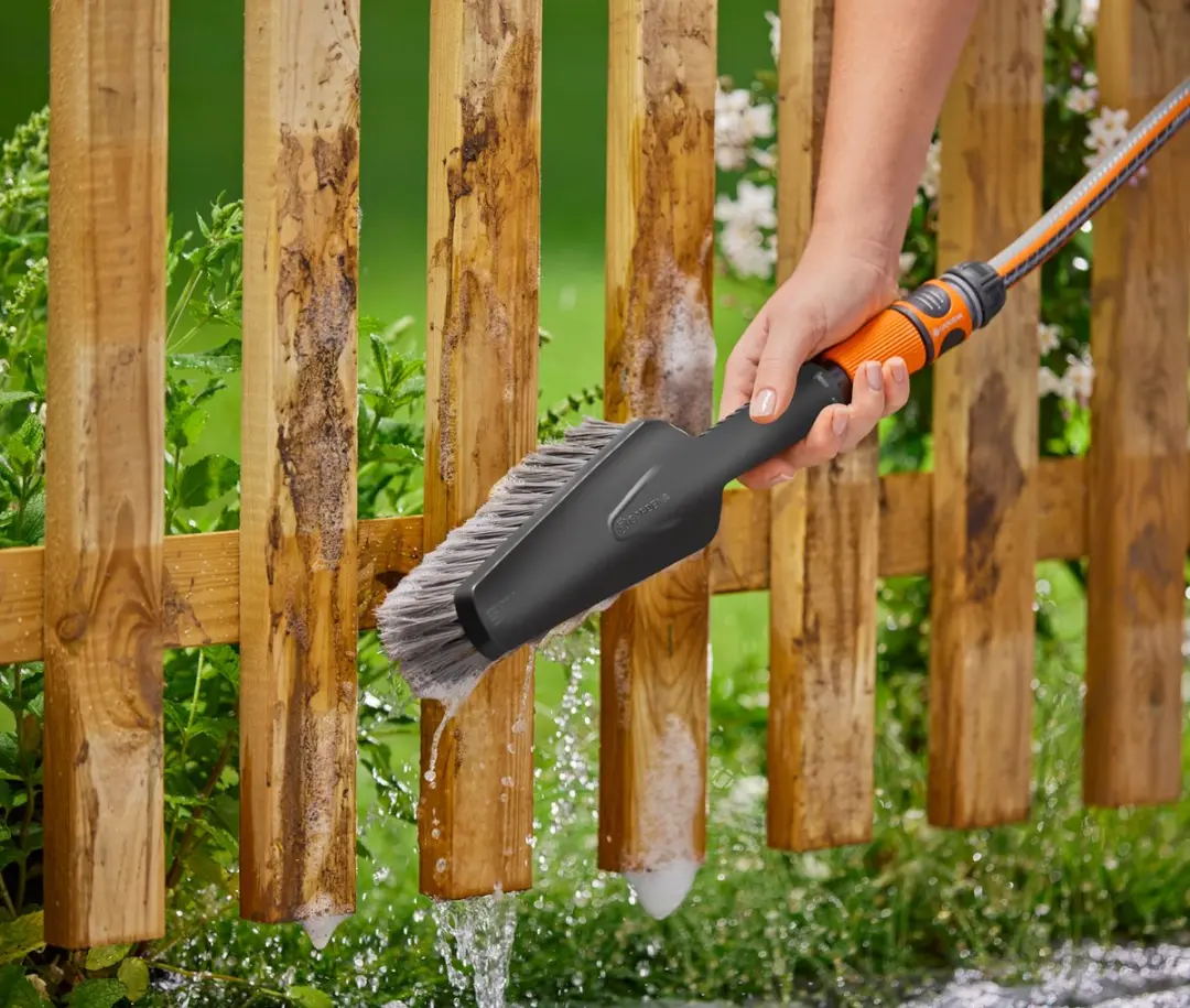 Gardena Cleansystem Handborstel M Soft - Slangaansluiting - afbeelding 5 van 6