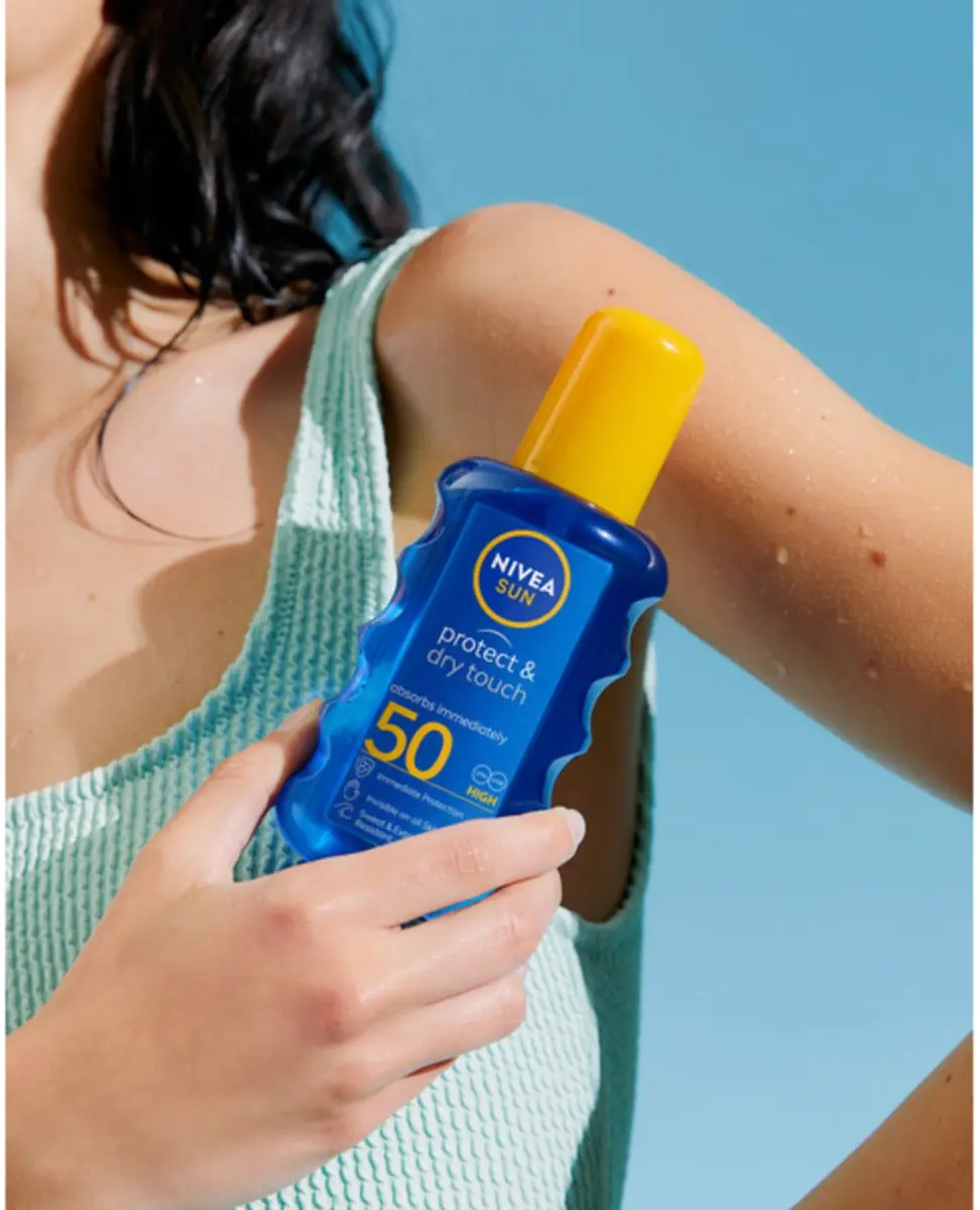 NIVEA SUN Protect & Dry Touch Transparante Zonnebrand Spray SPF 50 - 200ml - afbeelding 5 van 6