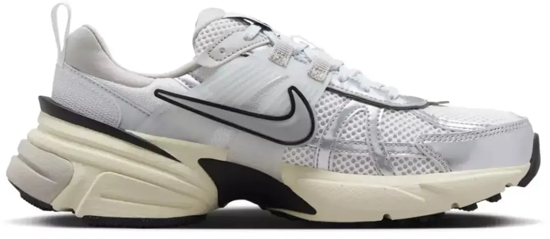 Nike V2K Run FD0736-100 - Wit - Maat 42.5 - afbeelding 5 van 6