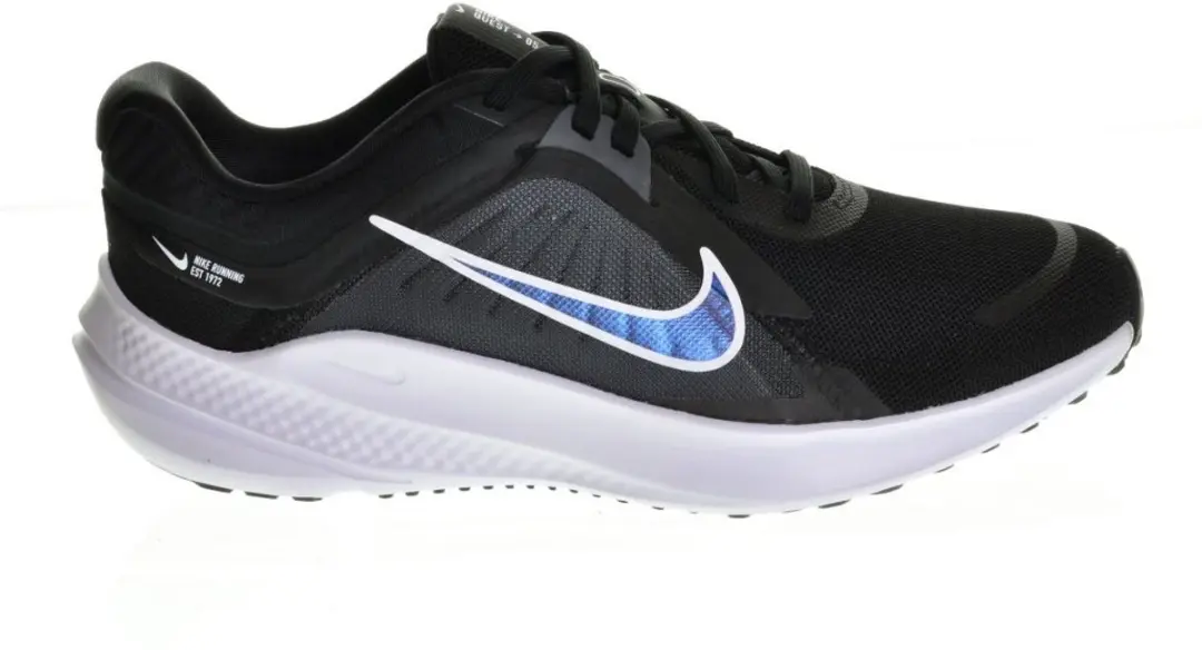 Zwarte Nike Sportschoenen Quest 5 maat 36