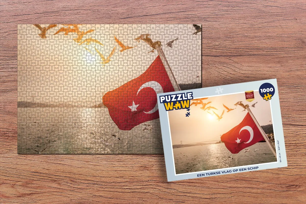 PuzzleWow Turkse Vlag op Schip Legpuzzel 1000 Stuks - Multicolor