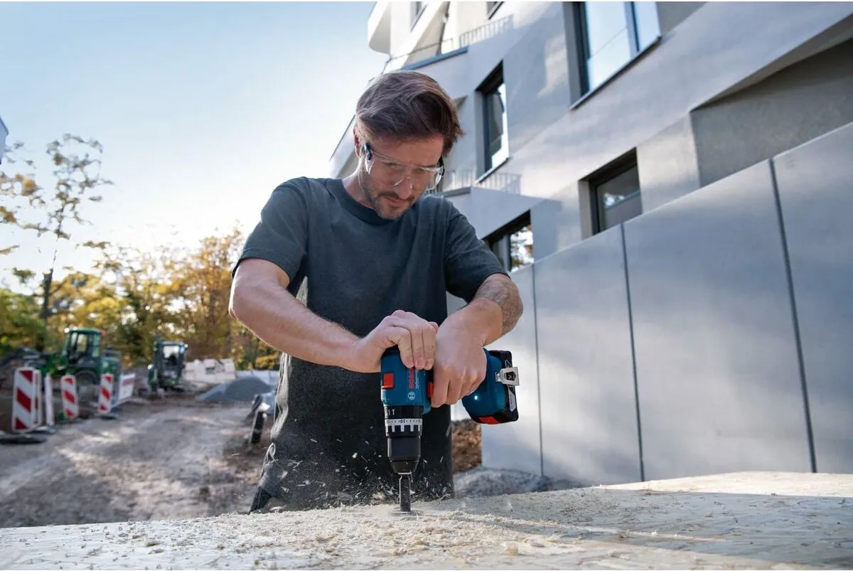 Bosch Professional GSB 18V-45 Klopboorschroevendraaier - 2x 2.0Ah - 82 accessoires