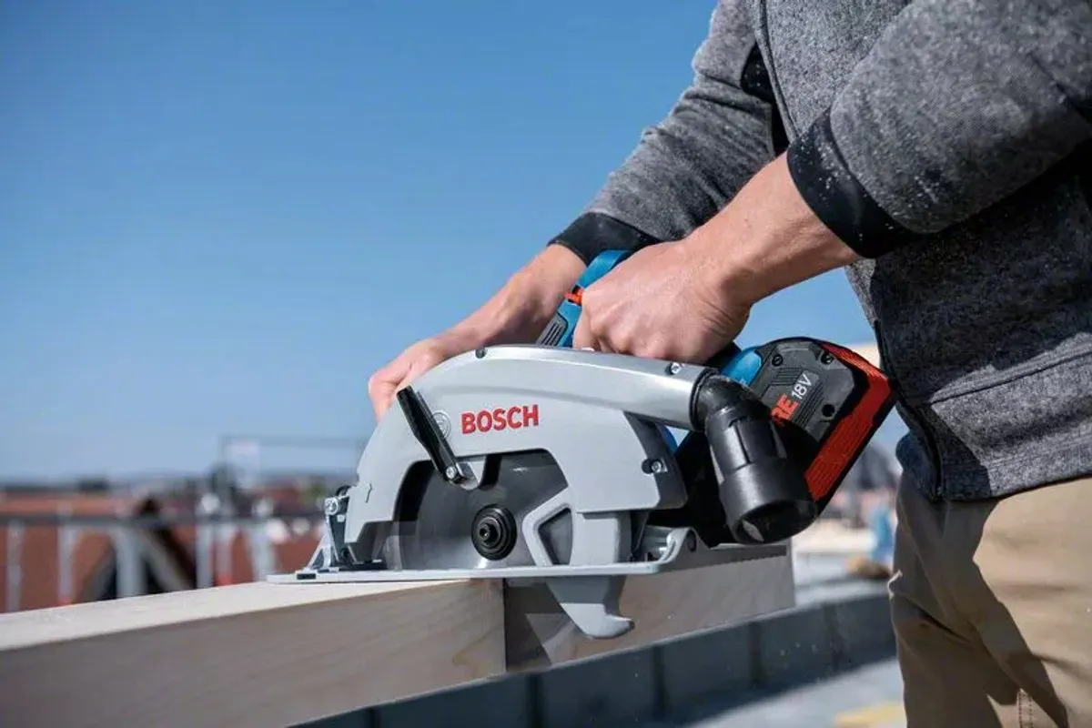 Bosch Professional GKS 18V-70 L Cirkelzaag - 190mm - 1800W