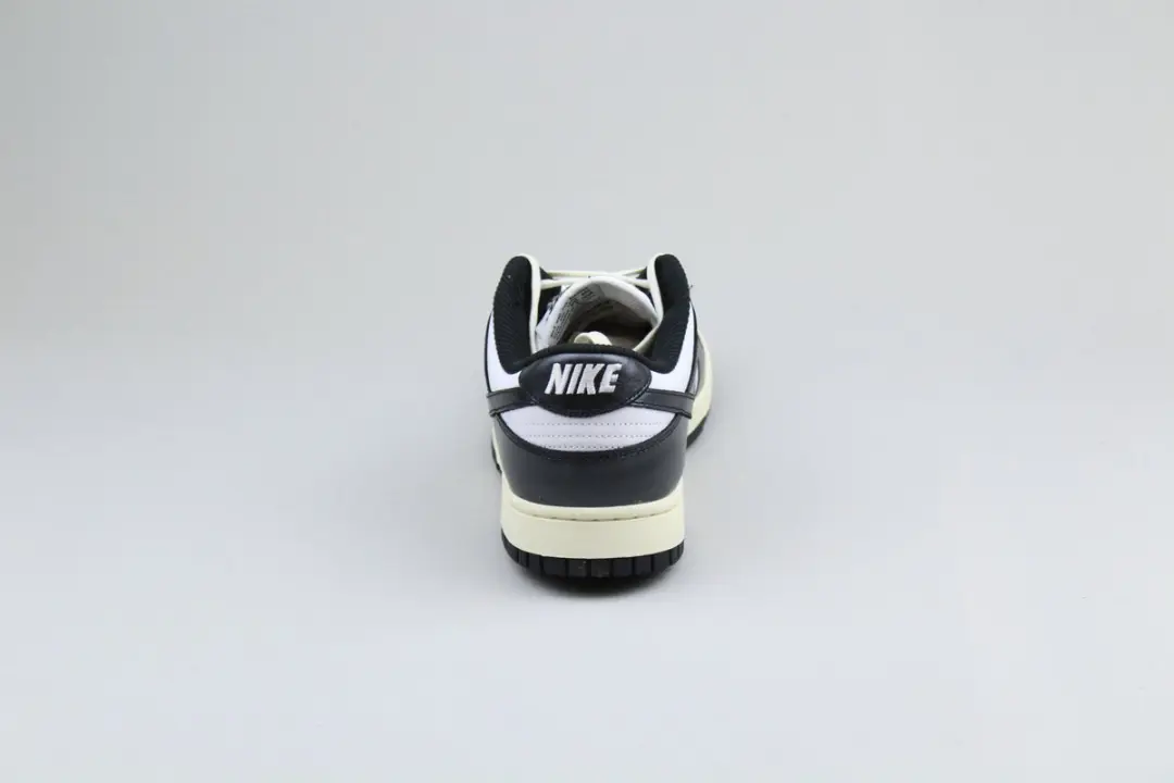 Nike Dunk Low Premium FQ8899-100 - Dames Sneakers 44 - Wit - afbeelding 6 van 6