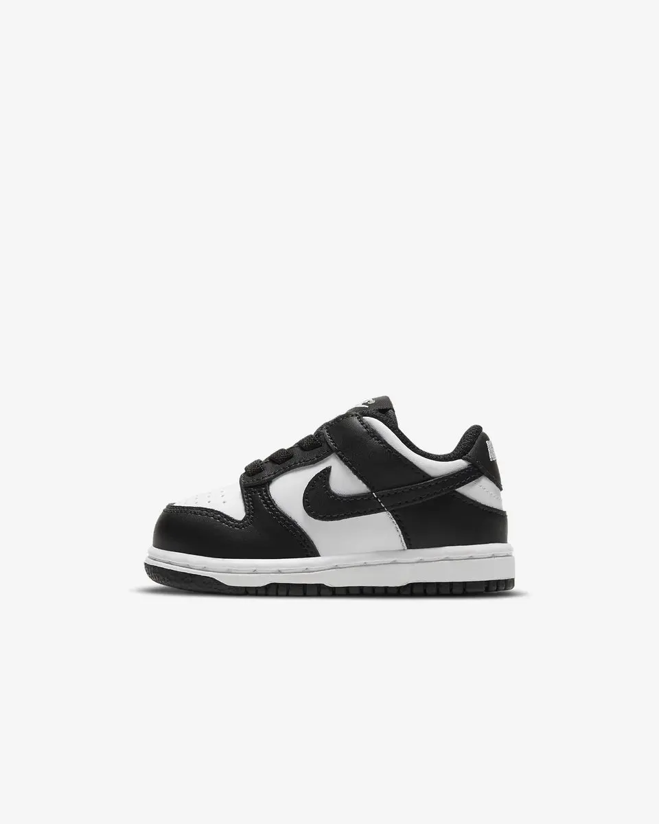 Nike Dunk Low CW1589-100 Sneakers - Maat 22 - Zwart/Wit