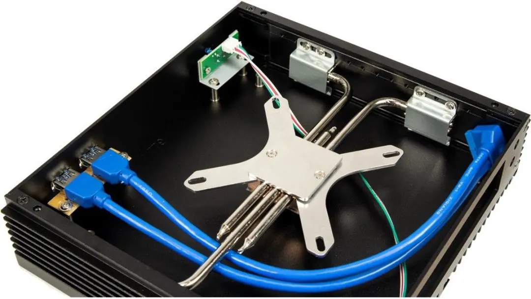 Inter-Tech IP-40 SFF Behuizing - Zwart